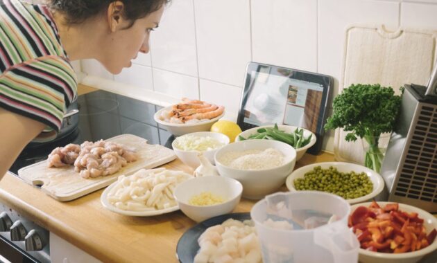 Online Shopping Tips for First Time Home Cooks